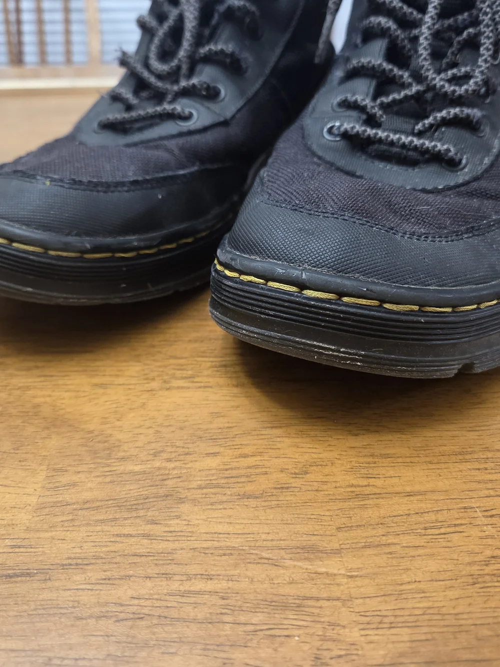 Dr. Martens Unisex Black Combs Tech Lace-Up Boots Men 10-Women 11, Pre-owned